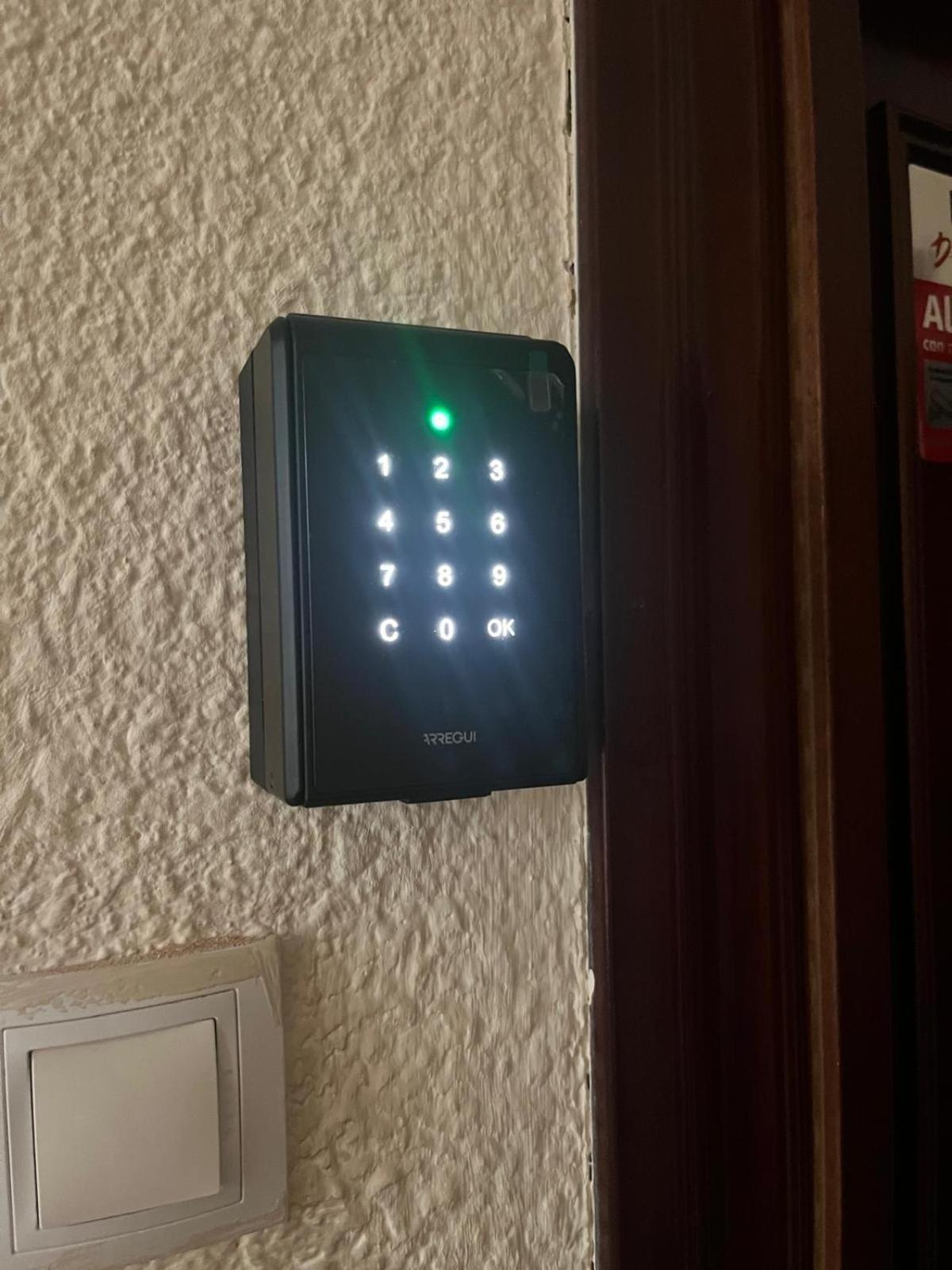 Piso Avenida De Madrid Lejlighed Zaragoza Eksteriør billede